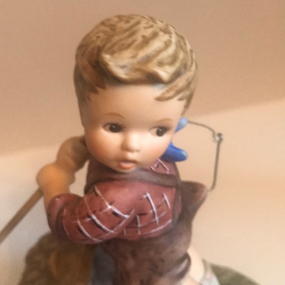 Berta Goebel “Fishing for Trouble” - Picture 7 of 8